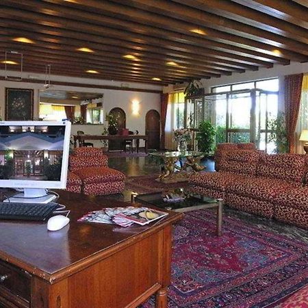 Pinewood Hotel Roma Interno foto