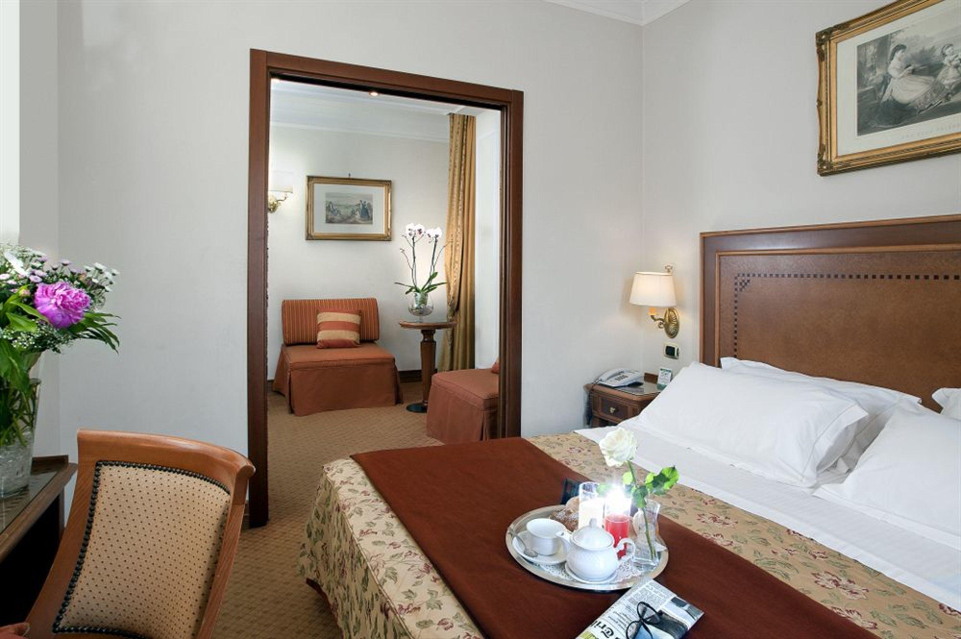 Pinewood Hotel Roma Esterno foto