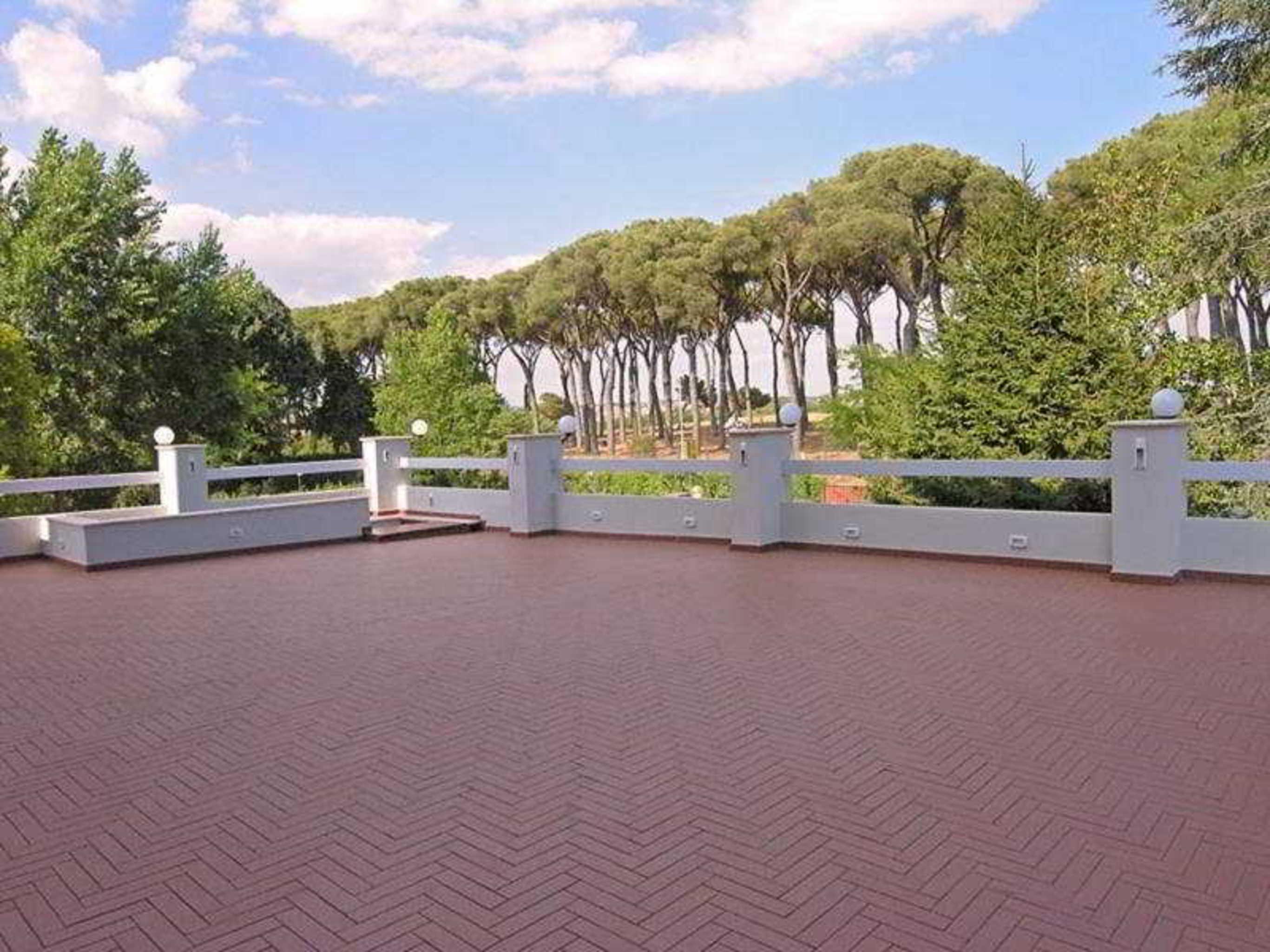 Pinewood Hotel Roma Servizi foto