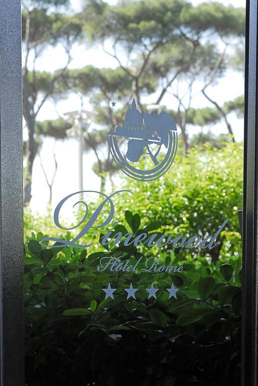 Pinewood Hotel Roma Esterno foto